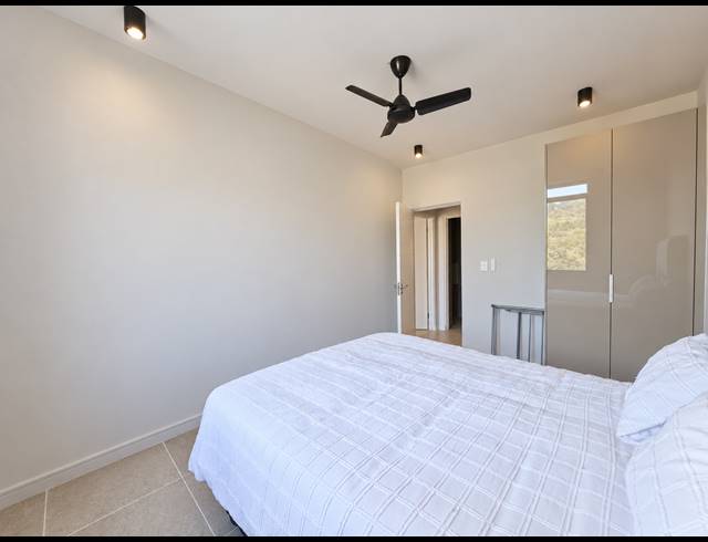 2 BEDROOM APARTMENT TO LET IN BALLITO CENTRAL